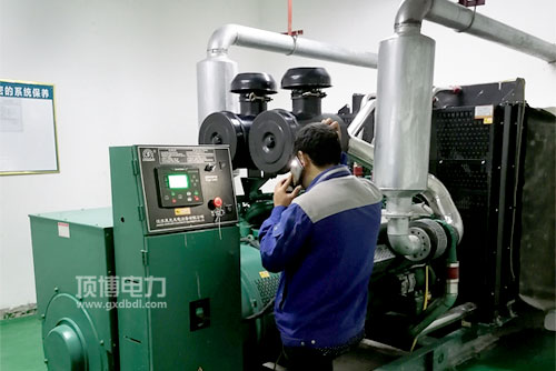 广西顶博发电机组制造排气管有烧红是怎么回事?应该怎么布置