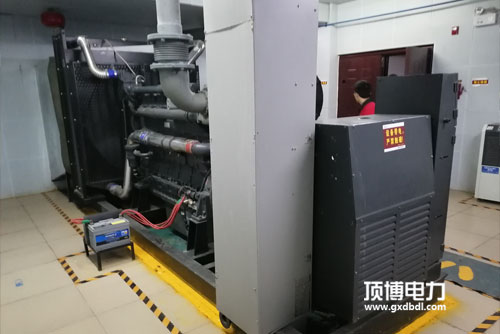 厂家讲解哪些配件保养会干扰品牌广西顶博发电机组制造的使用寿命