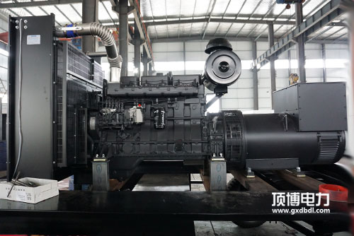 广西顶博发电机组制造部件机油滤清器如何拆换滤芯？